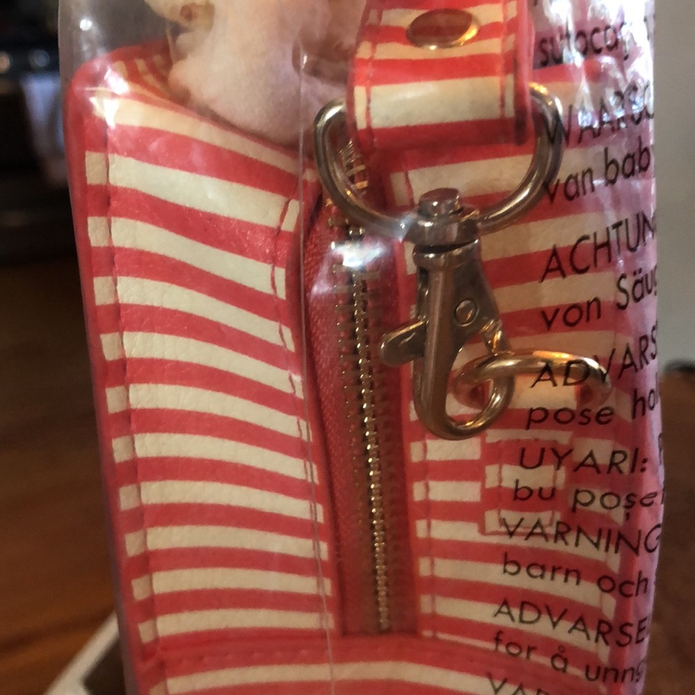 Authentic Disney Eats popcorn Bag. New with tag. - Picture 14 of 15